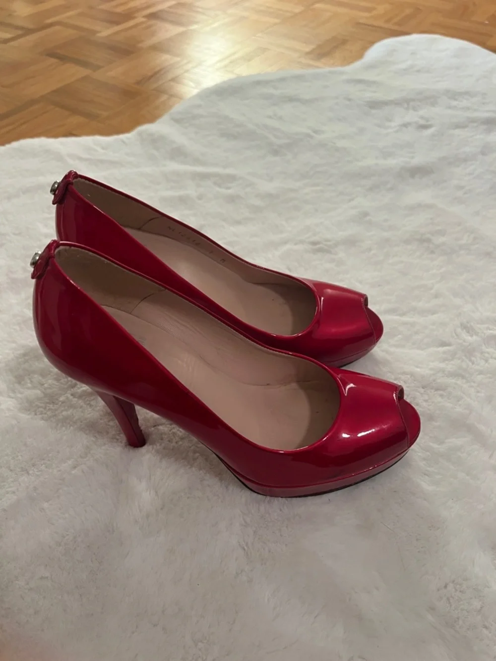 Stuart Weitzman Red Patent Peep-Toe Platform Pumps - Picture 14 of 14